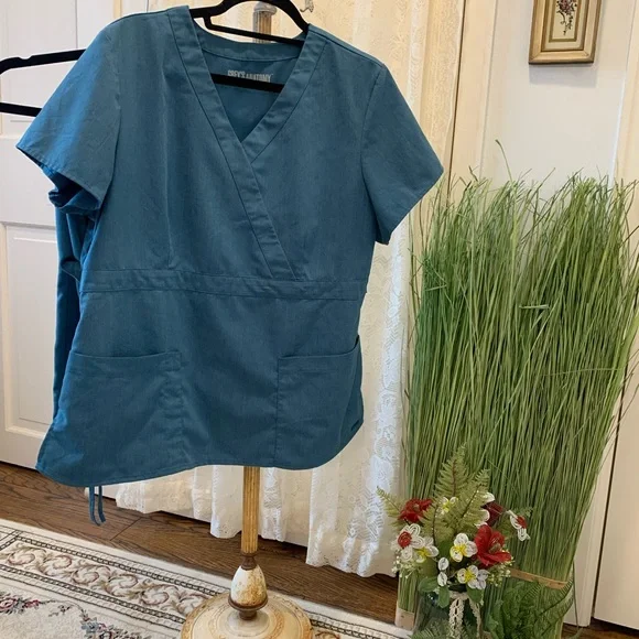 Greys Anatomy Green Washed colored scrubs. - Picture 1 of 2